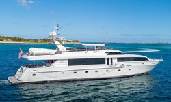 XOXO yacht charter 
