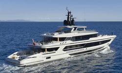 Awandra yacht charter 