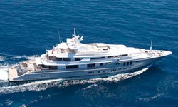 Siren yacht charter 