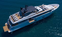 Octave yacht charter 