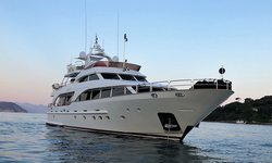 Marques yacht charter 