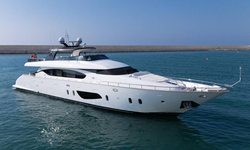 Antarah yacht charter 