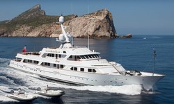 Mirage yacht charter