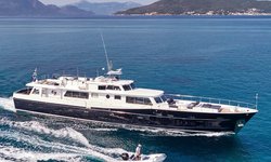 Alaya yacht charter 