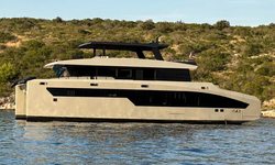 Funky Choice yacht charter 
