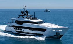 Fifi yacht charter 