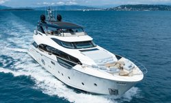 Rocco yacht charter 