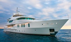 Gloria Teresa yacht charter 