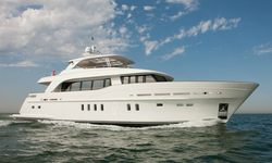 Firefly yacht charter 