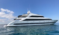 Villa sul Mare yacht charter 