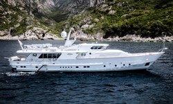 Vespucci yacht charter 