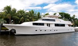 Wild Kingdom yacht charter 