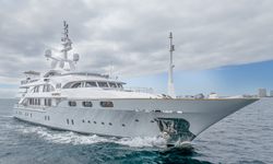 Starfire yacht charter 