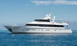 Dreamtime yacht charter 