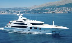 Mimi yacht charter 