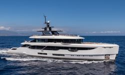 Lady Sarah yacht charter 