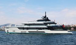 Serenissima II yacht charter 