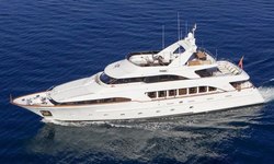 Accama yacht charter 