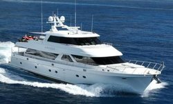 Robin's Nest II yacht charter 