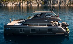 Amber One yacht charter 