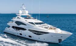 No.9 yacht charter 