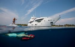 Fleur yacht charter