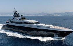 SaraStar yacht charter
