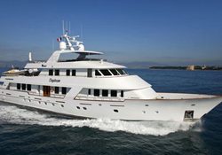 Daydream yacht charter
