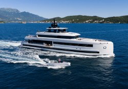 Aquarius yacht charter