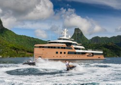 La Datcha yacht charter