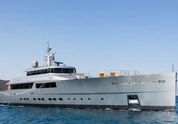 Falco Moscata yacht charter
