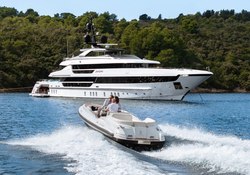 Lady Lena yacht charter