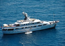 Legend yacht charter