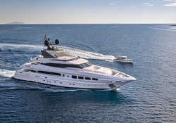 Maestro yacht charter