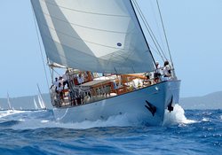 Tiziana yacht charter