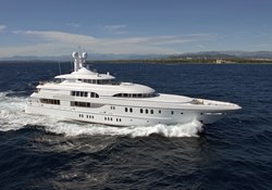 Bella Vita yacht charter