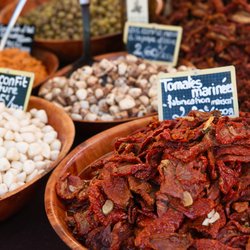 Place Des Lices Market Photo 16