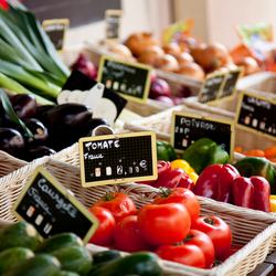 Place Des Lices Market Photo 32