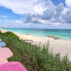 Nipper's Beach Bar & Grill Photo 6