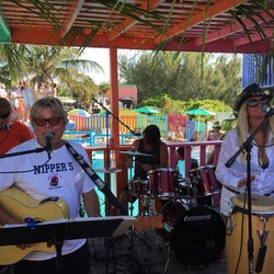 Nipper's Beach Bar & Grill Photo 8