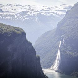 The Seven Sisters Waterfall Photo 4