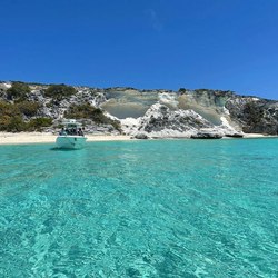 Iguana Beach Photo 3