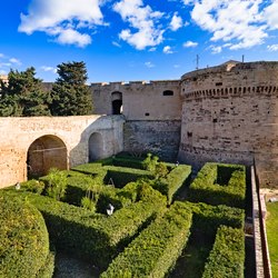 Aragonese Castle (DELETE REPEATED) Photo 7