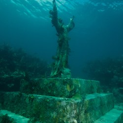 Christ of the Abyss Photo 9