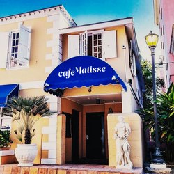 Café Matisse Photo 3