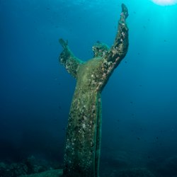 Christ of the Abyss Photo 4