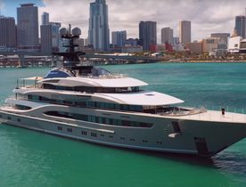 Video: Superyacht KISMET arrives at the Miami Yacht Show 2019