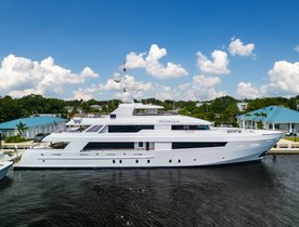 Explore the Bahamas with luxury charter yacht VALHALLA