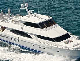 Motor Yacht Restless Signed For Charter