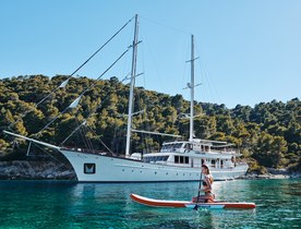 Sailing yacht CORSARIO offers high-season discounts for Croatia yacht charters